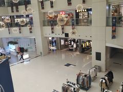 -鸿通城购物中心