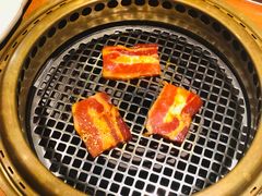 精品猪五花-肉魁屋·烧肉·烧鸟·酒场(高新店)