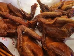 -鸽子侯·家宴·平价海鲜(市图书馆店)