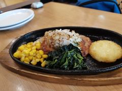 蒜香鸡排配法兰克福烤肠-萨莉亚意式餐厅(南京环亚凯瑟琳广场店)