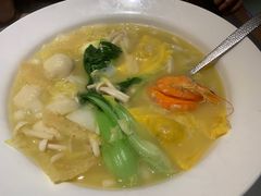 -桂满陇·蟹黄小笼汤包(中山公园店)
