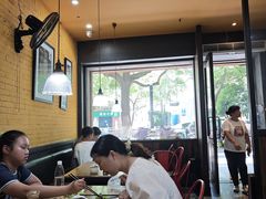 -锅贴王小吃(南大街店)