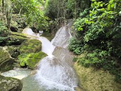 -牛角寨瀑布景区