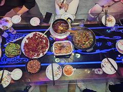 -路边边地标烧烤·川菜·小龙虾·音乐酒馆(良乡长虹店)