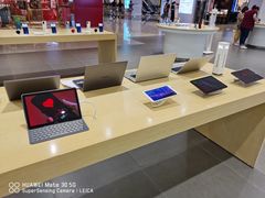 -华为授权体验店(中山公园来福士)