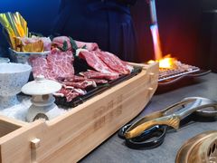 -铭牛烧肉·和牛海鲜自助(高新月牙湖店)
