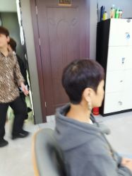 -藤野造型烫发染发