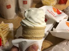 -麦当劳(展览路店)