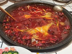 -旧街市鲜货老火锅(大光路店)