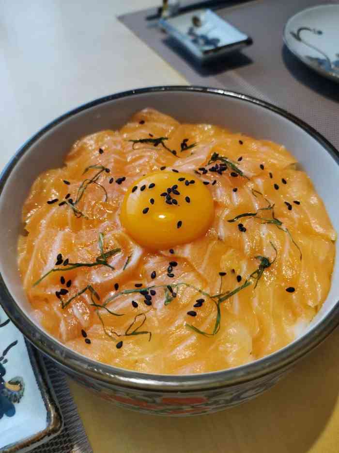 余白·精致料理(萧山店)-"位置:地铁2号线,人民广场站出来,开元名.