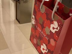 -Laderach 莱德拉(上海环贸iapm店)