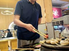 -围炉肉舍•炭烤活鳗•丹东海鲜烤肉(步行街店)