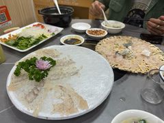 -官塘陈记鱼生·潮汕砂锅粥·牛肉火锅(潮枫路总店)