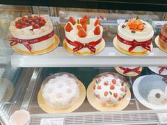 -花花卷卷·鲜食蛋糕(静安久光百货店)