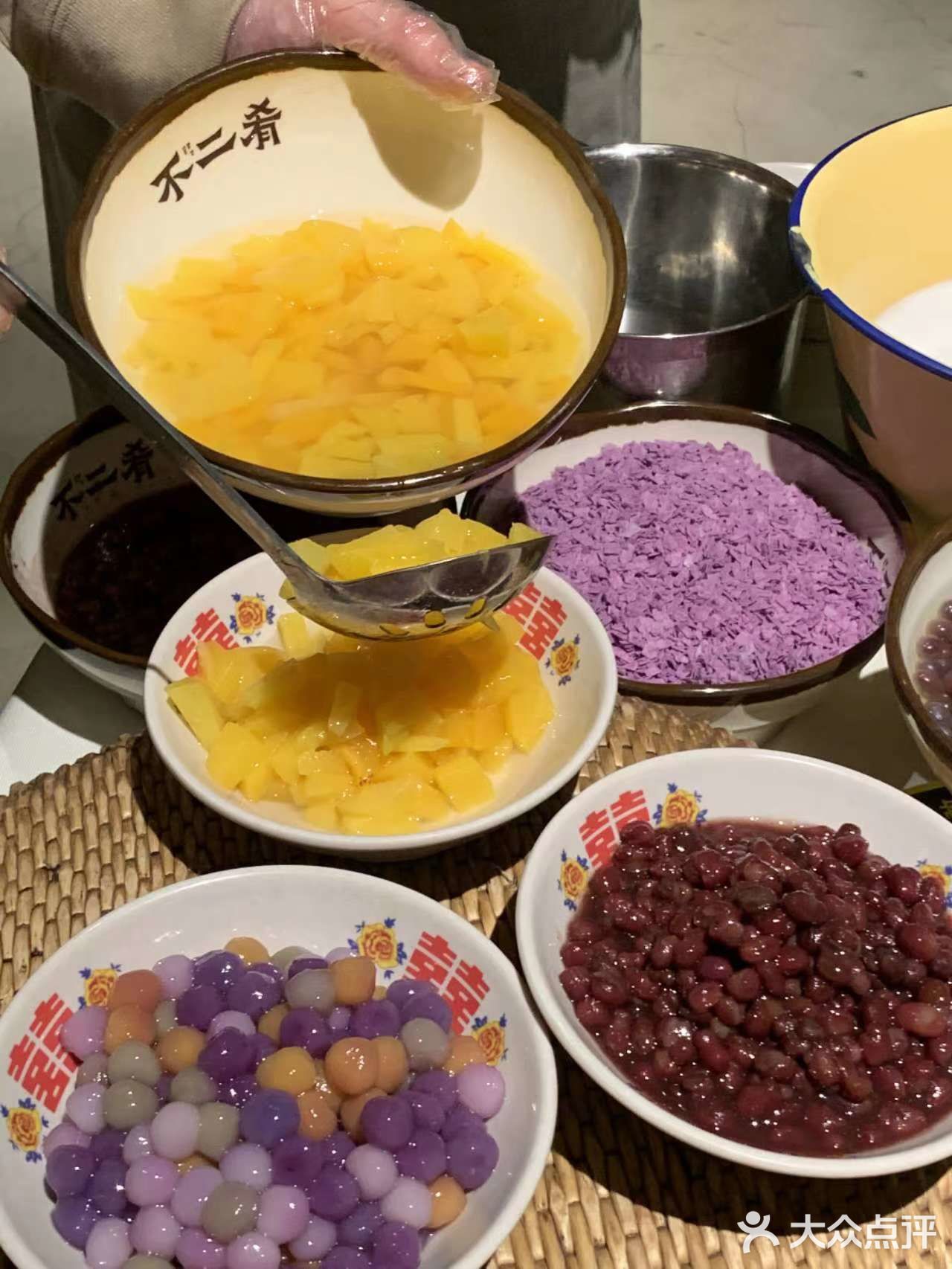 救命啊！你家芋泥不要钱是吧！溢出了..