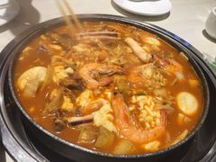 -三清洞摩西韩式年糕火锅(威高广场店)