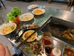 -马路牙子烧烤音乐酒馆(望京店)