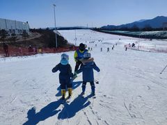 -华彬猛犸滑雪场