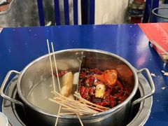 -马路边边串串香形象店(磐石路店)