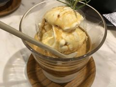 -彳亍咖啡·这里(水湾路店)