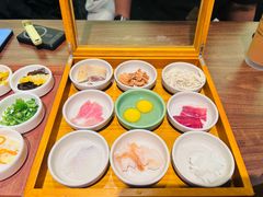 -良米山·云南野生菌过桥米线(上海首店)