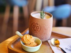 -ZING COFFEE 镜咖啡