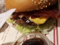 -The Habit Burger Grill 哈比特汉堡(复兴soho店)