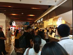 等位区-喜茶(上海正大广场店)