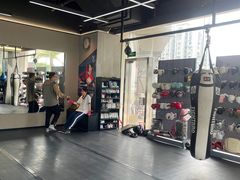 -威克健身游泳(万菱汇店)
