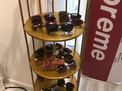 -肆兮眼镜·蔡司·徕卡战略合作店(大坪店)