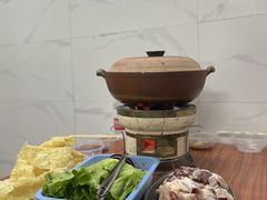 连州果园鸡-威邵鸡煲(西华路总店)