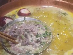 -洱火云南酸菜牛肉火锅(石景山当代商城店)