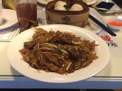 -新大咀港式茶餐厅(宝山万达店)