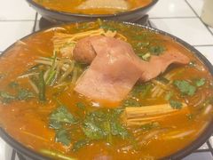 -肥汁米蘭香港米线(长宁来福士店)