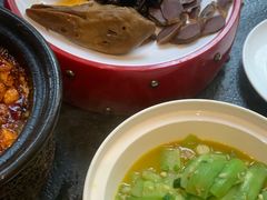 -万重锦·人文川菜馆(骡马市店)