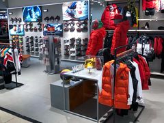 -聚宝隆购物中心(新昌街店)