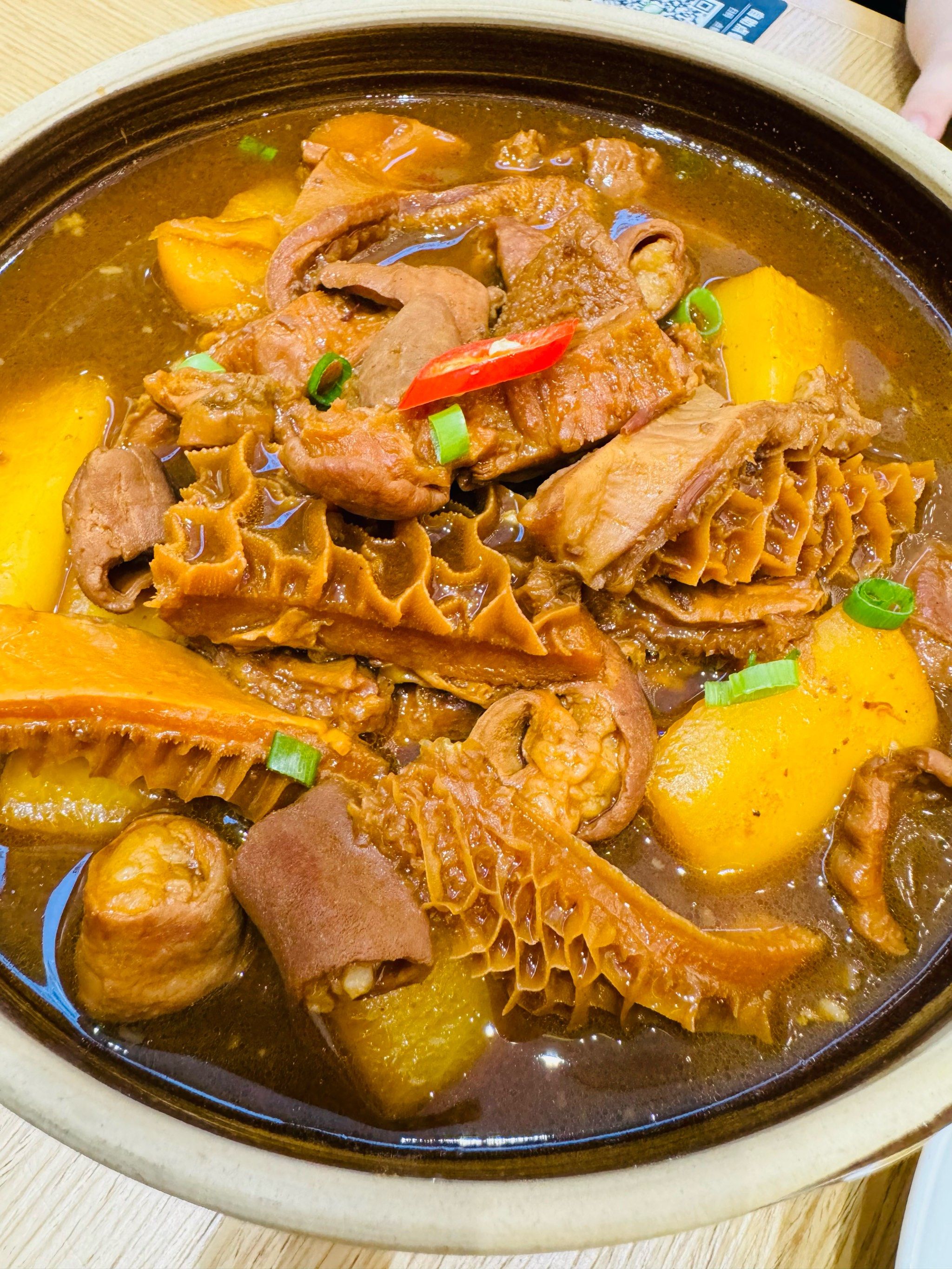 萝卜牛杂超级软烂,人均30 吃个港式茶餐厅