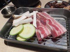 -Ant 蚂蚁洞烤肉·大营地(上海静安大悦城店)