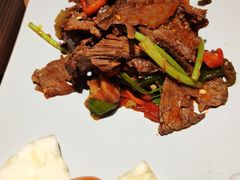 彝族手撕美人椒拌牛肉-云海肴·汽锅鸡·云南菜(高德置地店)