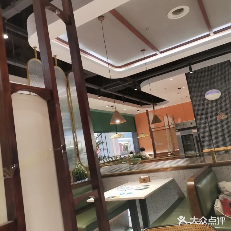 今天种草了这家泰国料理没有让我们失望,慢环境