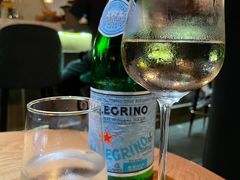 -Osteria Garden 生蚝花园餐厅(原进贤路店)