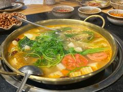 -顶顶汤火牛排火锅·经典铜锅涮肉