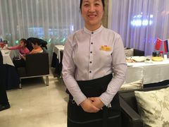 热情漂亮的彭姐-马克西姆俄罗斯餐厅(通亚街店)