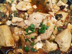 砂锅老豆腐-临街徽菜馆·正宗黄山味