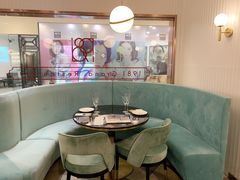 卡座-1981牛排西餐厅(海信店)