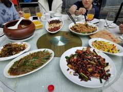 -蔼若春.传承三十年云南菜(金碧公园店)