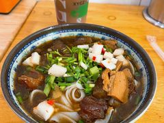 牛肚牛筋双拼宽粉-牛师傅牛肉面(尚隆路店)