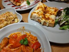 -Lia Cafe Bar Restaurant松山咖啡屋