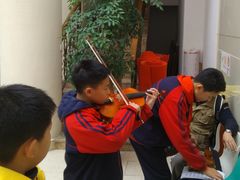 -上海市虹口区青少年活动中心(欧阳路)