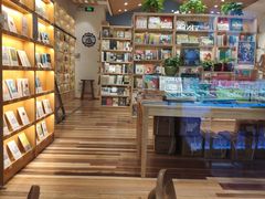 -猫的天空之城概念书店(印象城购物中心店)
